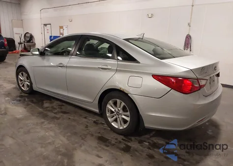 2011 Hyundai Sonata from USA, damaged, VIN 5NPEB41C7BH153139